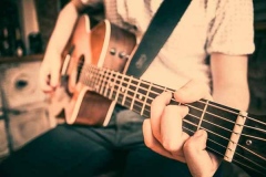 Acoustic-Ash-Solo-Acoustic-Guitarist-Hire-Bristol-and-Somerset-1