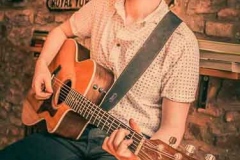 Acoustic-Ash-Solo-Acoustic-Guitarist-Hire-Bristol-and-Somerset-3