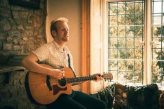 Acoustic-Ash-Solo-Acoustic-Guitarist-Hire-Bristol-and-Somerset-4