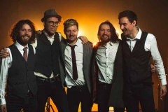 The-Quarters-Mumford-and-Sons-Festival-Style-Band-11