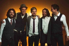 The-Quarters-Mumford-and-Sons-Festival-Style-Band-12