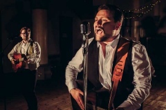 The-Southern-Sons-Mumford-and-Sons-Style-Festival-Wedding-Party-Band-Hire-11